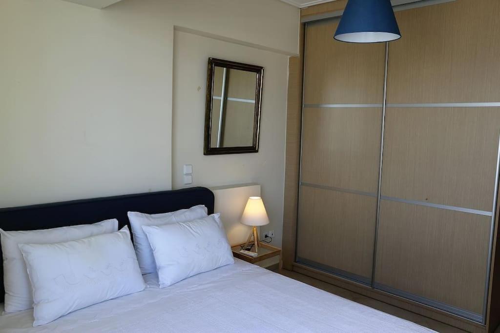 Apartament Fly Me To The Moon! Ateny Zewnętrze zdjęcie